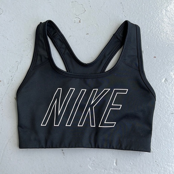 Nike sports bra 🤍